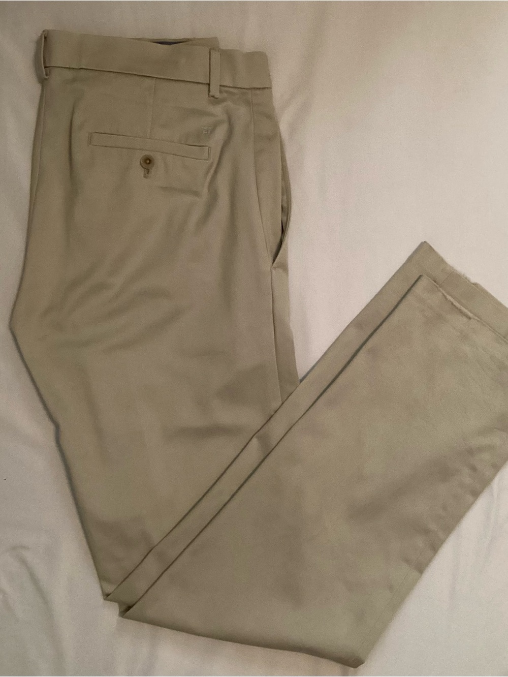 Haggar Clothing Men’s Straight Fit No Iron Khaki Dress Pants Size 32x34